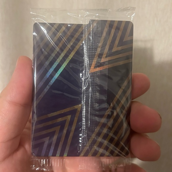 Magneton Holographic Trading Card sealed promo - Picture 2 of 2